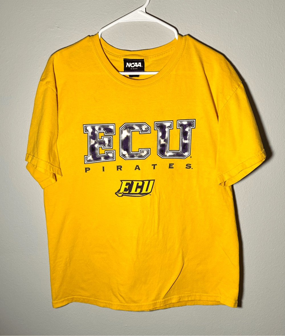 Vintage East Carolina ECU Pirates NCAA Gold T-Shirt Sz